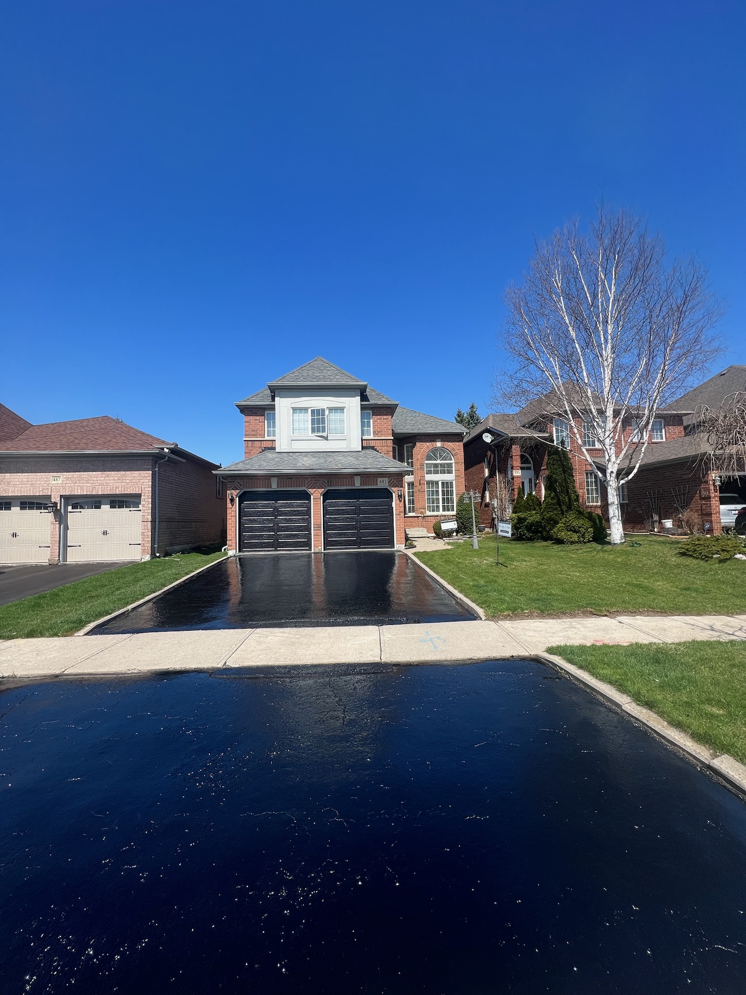 Driveway sealed by Royal Sealing in the Greater Toronto Area