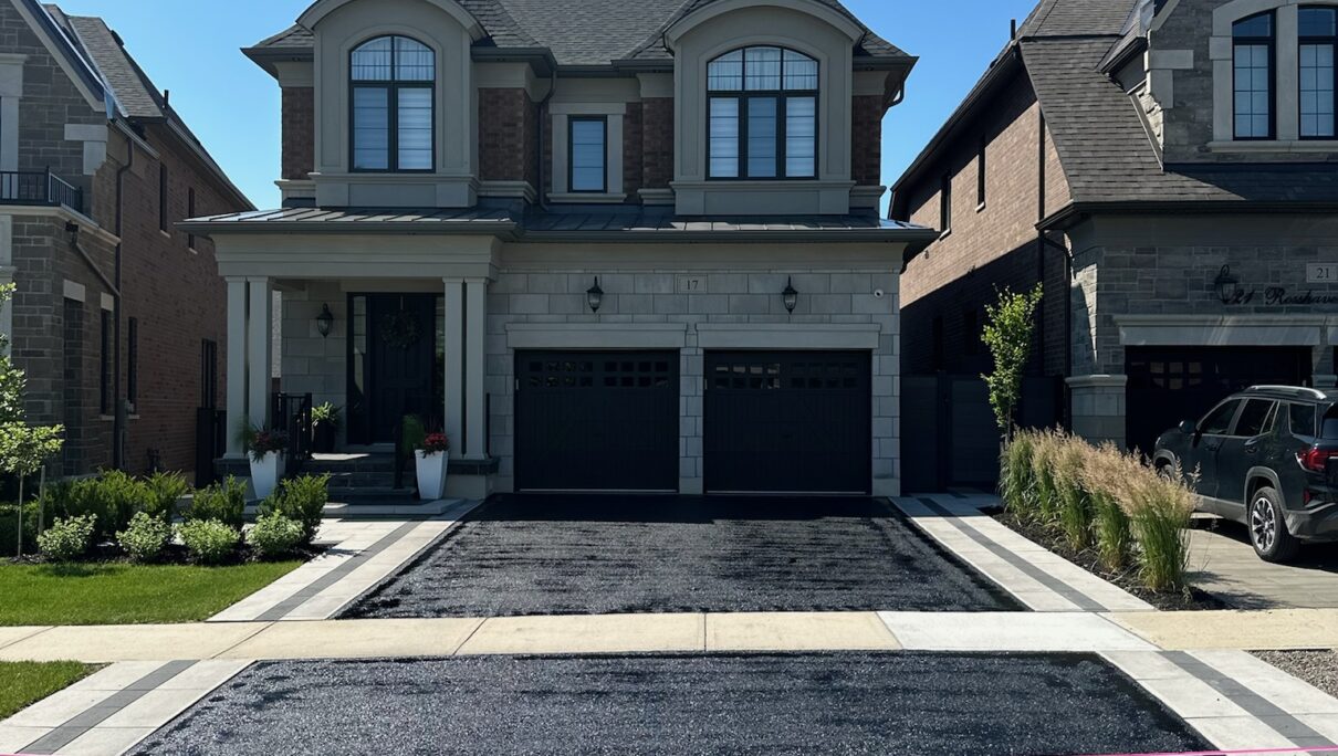Tar-Based vs Water-Based Driveway Sealer: Which Lasts Longer?